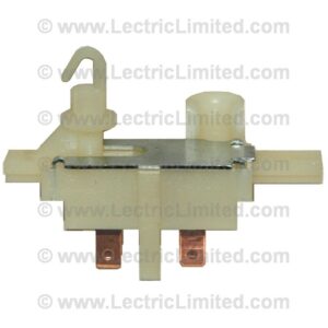 NEUTRAL SAFETY SWITCH: CLUTCH PEDAL