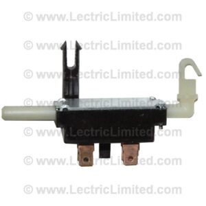 NEUTRAL SAFETY SWITCH: CLUTCH PEDAL