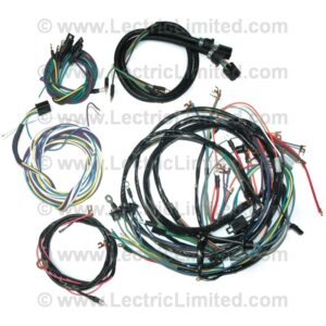 CUSTOM DESIGN SERIES WIRING HARNESS SET