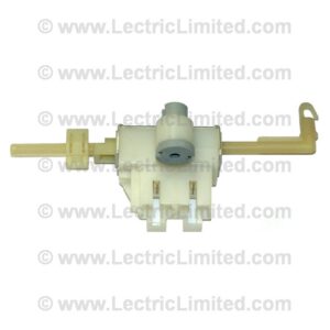 NEUTRAL SAFETY SWITCH: CLUTCH PEDAL